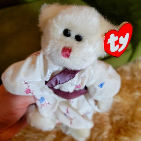 Ty Attic Treasures Suki Teddy Bear Plush Color White Size 9" NWT - Picture 3 of 9